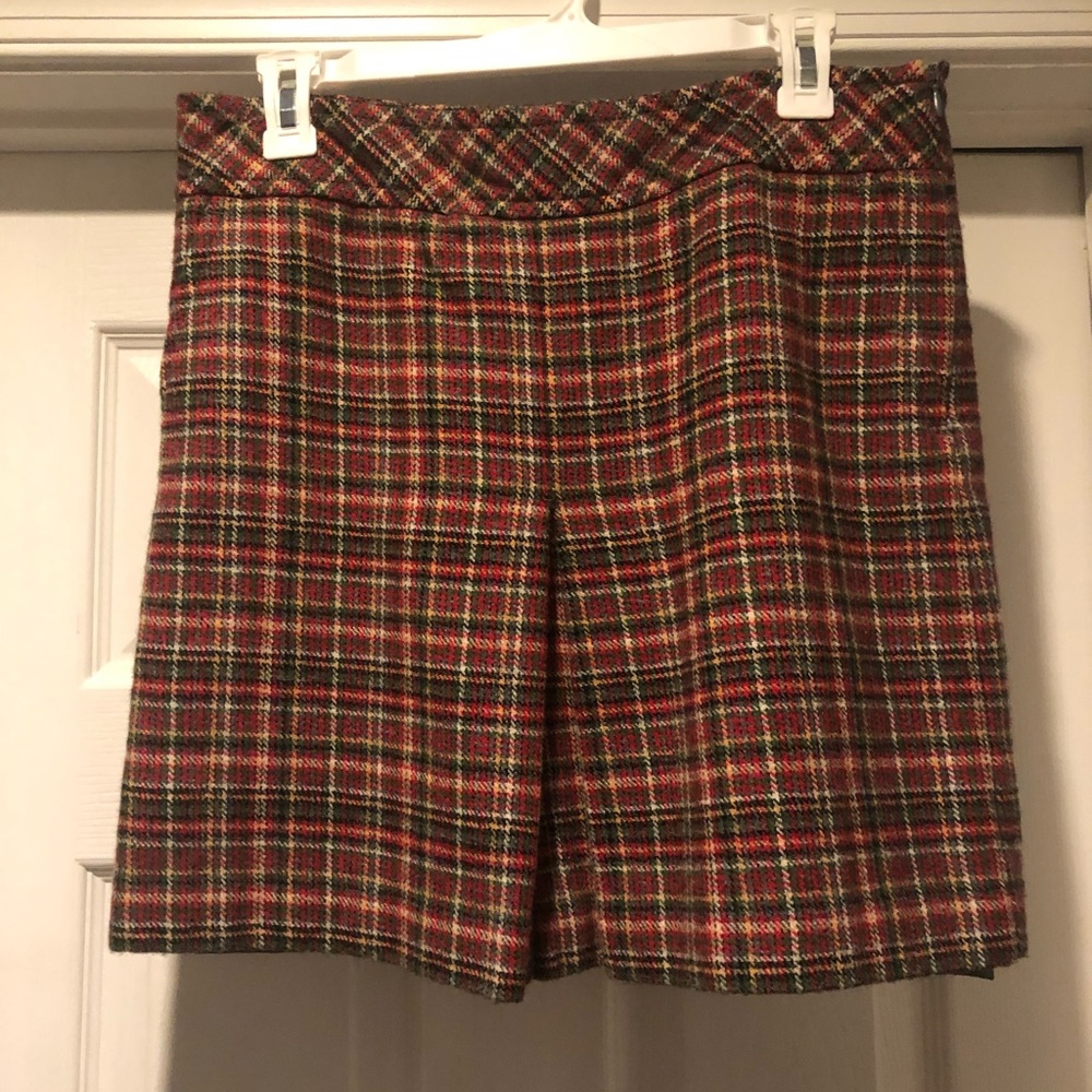 Ann Taylor LOFT front pleated plaid skirt
